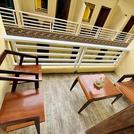 On Board Lifestyle Panglao Resort Экстерьер фото