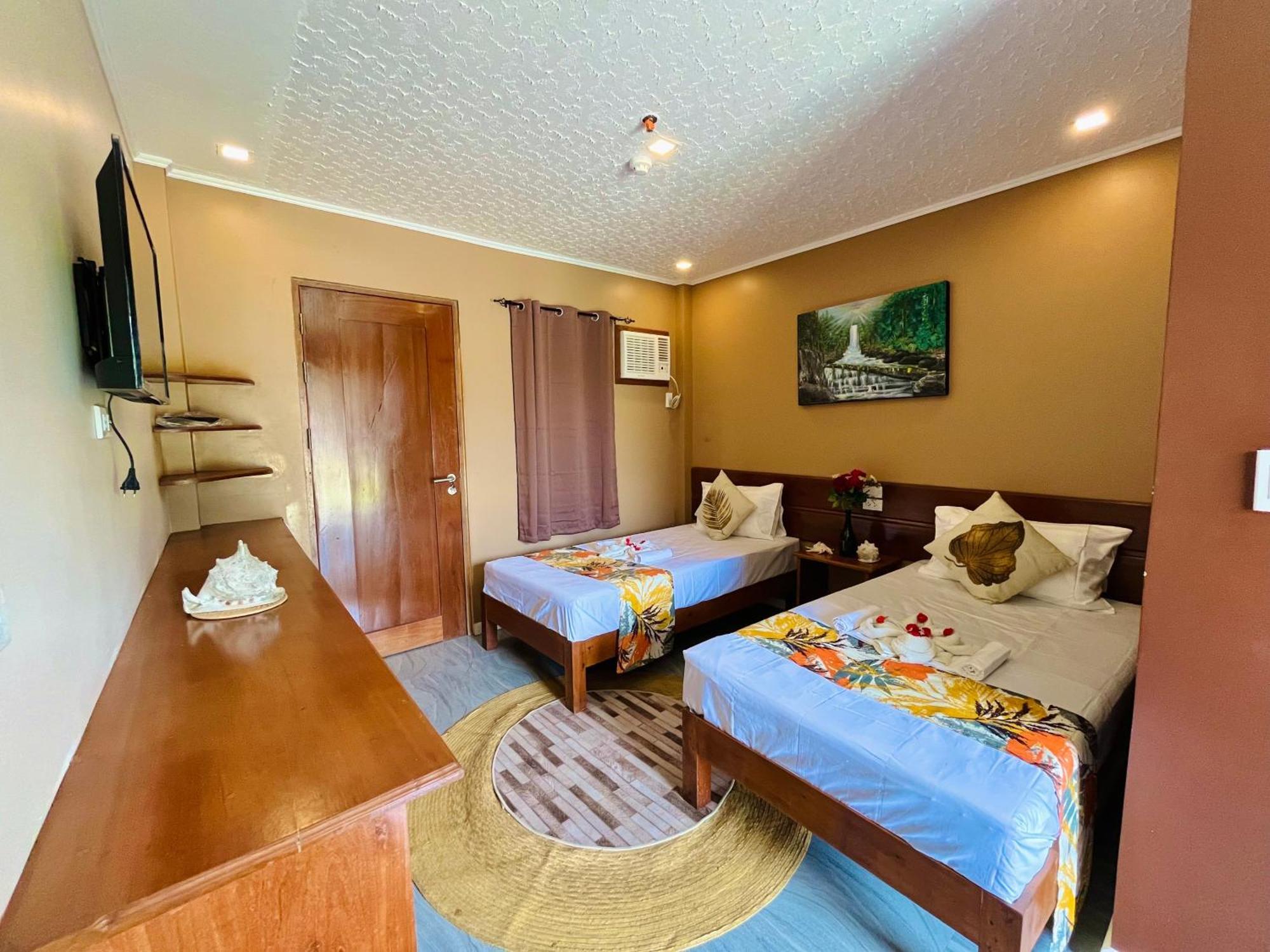 On Board Lifestyle Panglao Resort Экстерьер фото