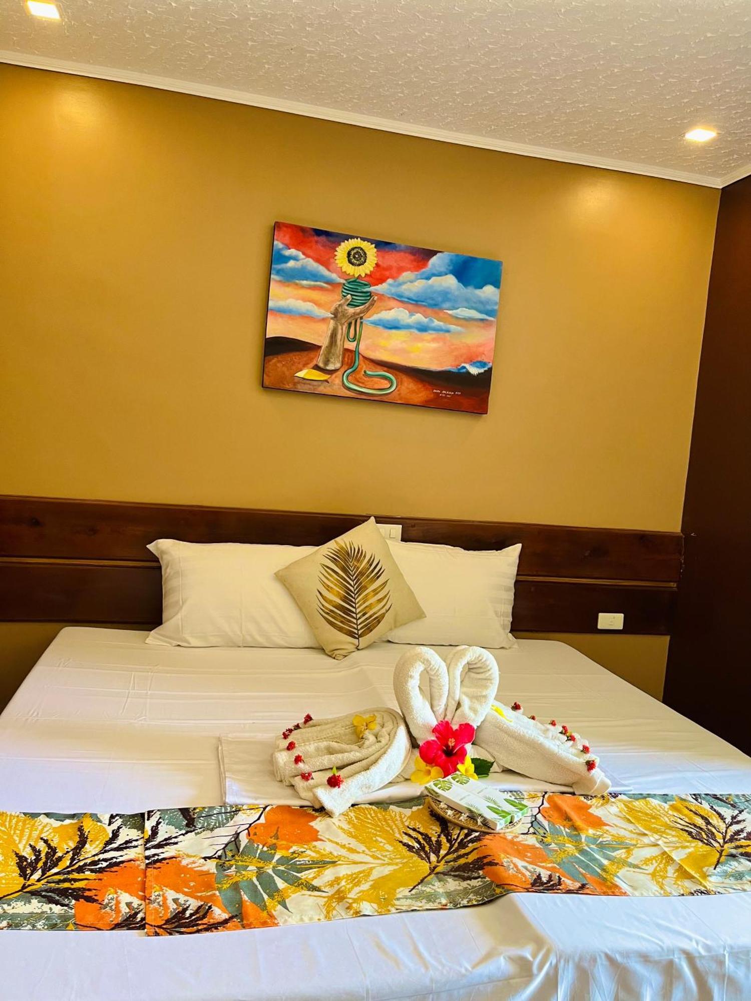On Board Lifestyle Panglao Resort Экстерьер фото