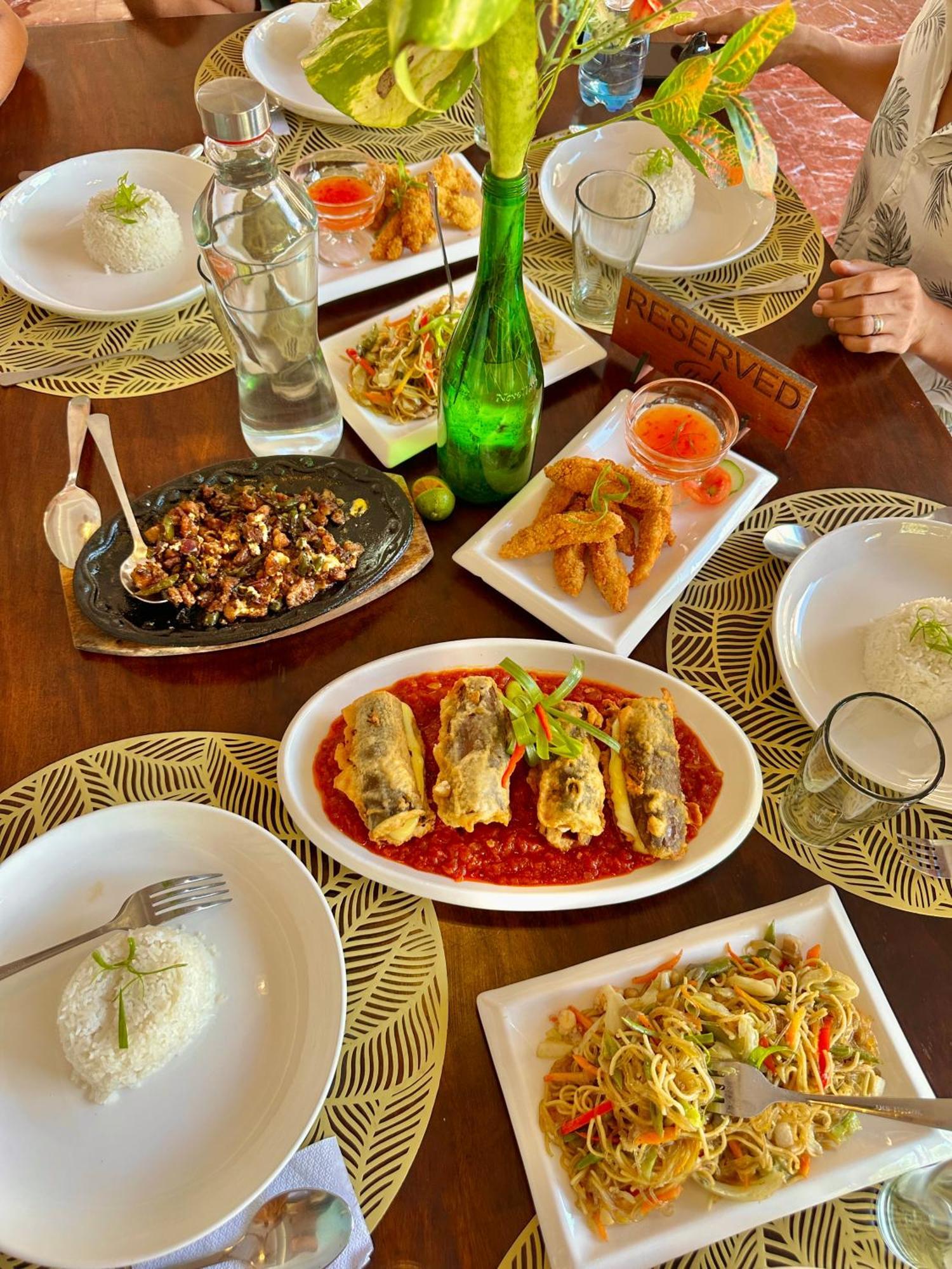 On Board Lifestyle Panglao Resort Экстерьер фото