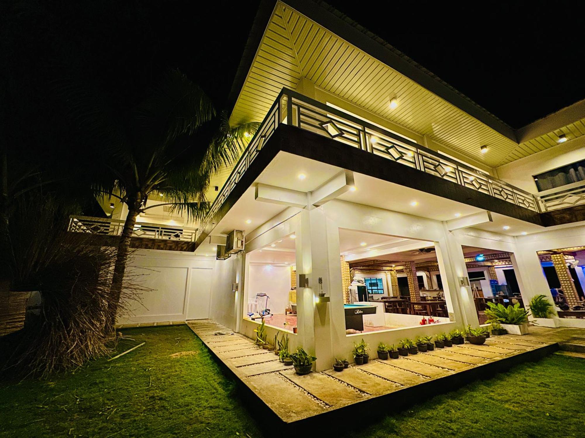 On Board Lifestyle Panglao Resort Экстерьер фото