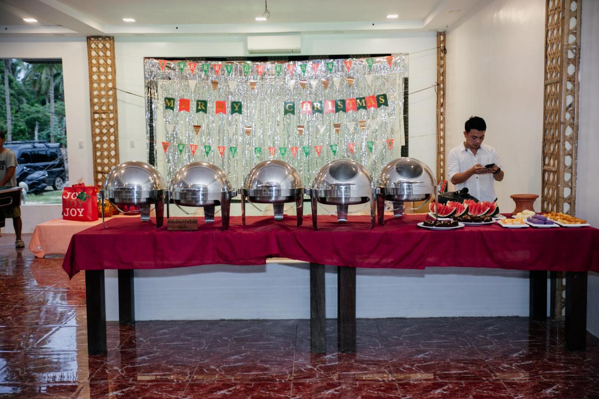 On Board Lifestyle Panglao Resort Экстерьер фото